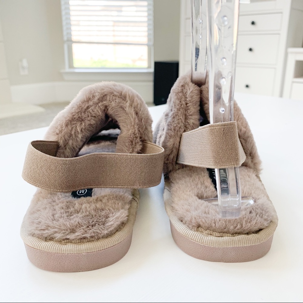 J. Mark Taupe Fluffy Slippers Mellow-07 - Picture 5 of 7